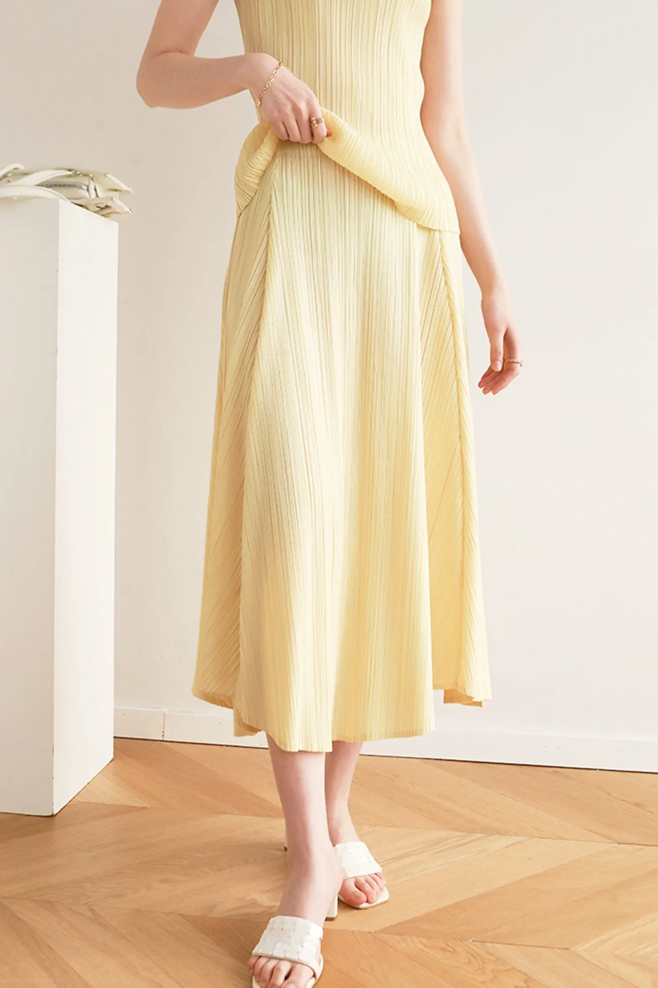 TastyHottie - Solid Color Full Pleated High Waist Skirt